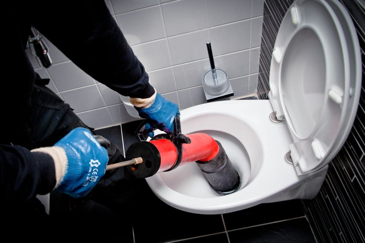 Spoed loodgieter ontstopt verstopping in noodgeval